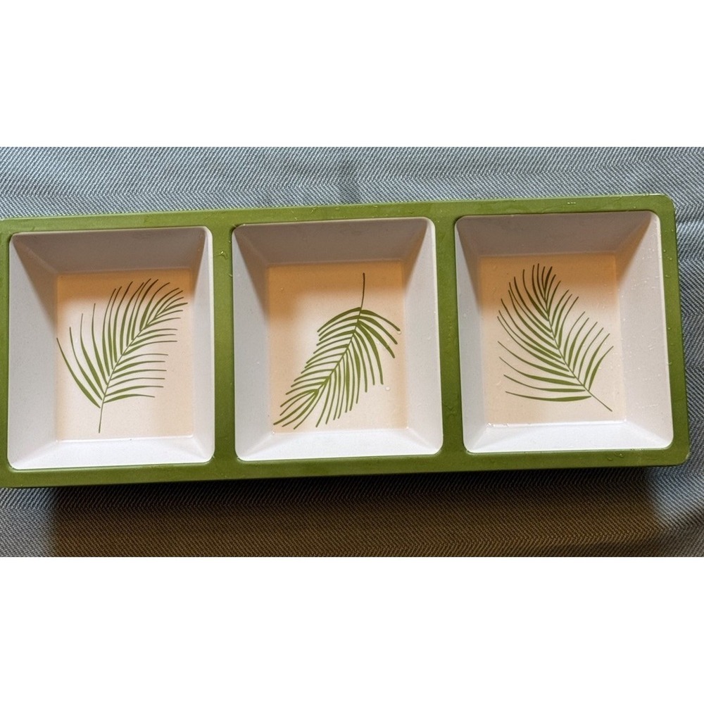 Traditions Palm Tree Melamine Divided 3 Section Tray*Tropical/Snacks/Appetizers*